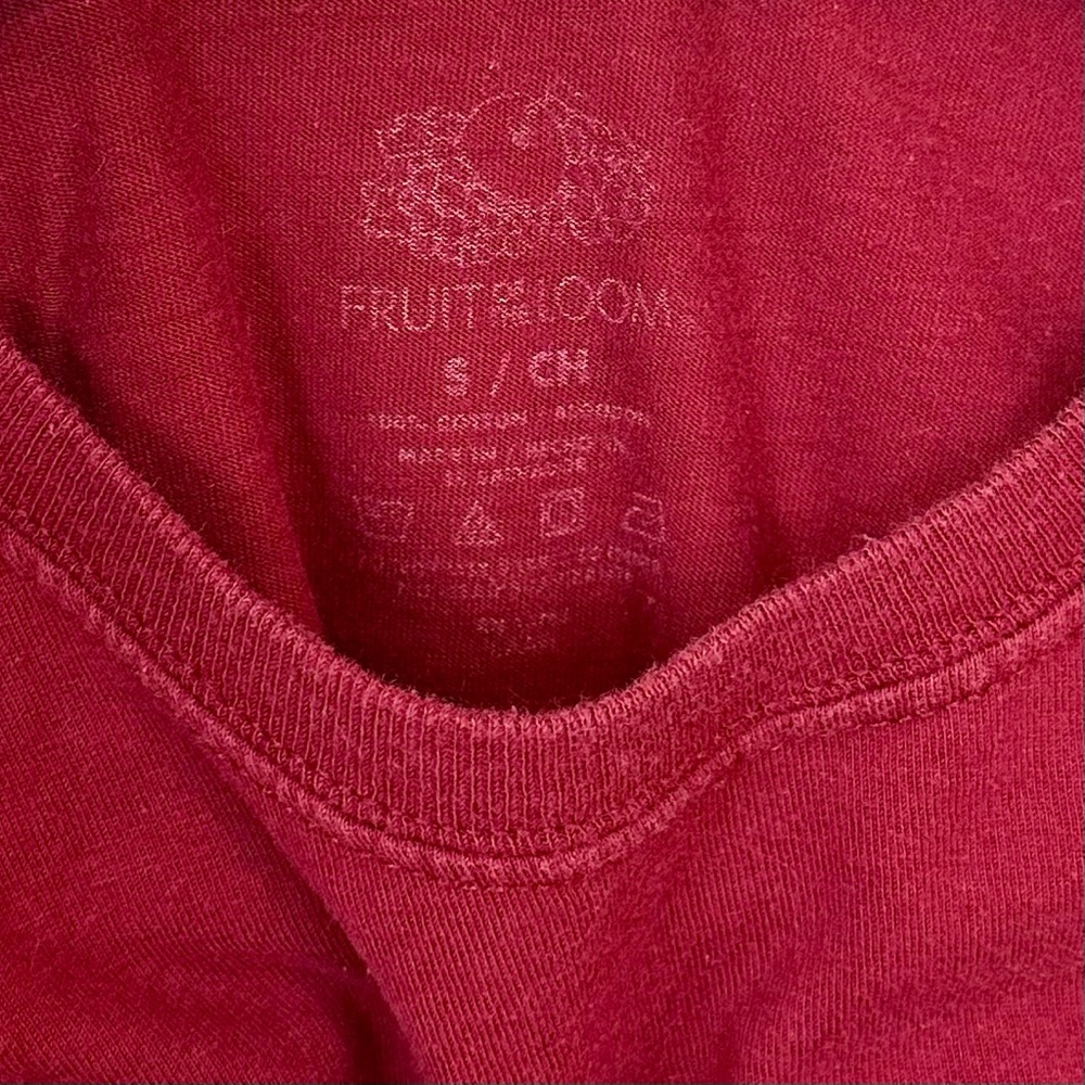 Fruit of the Loom Men's Deep Red Short Sleeve Tee - Size: Small - Picture 2 of 4